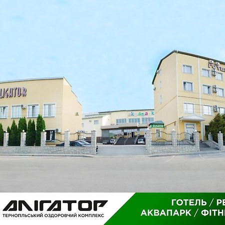 Hotel Aquapark Alligator Ternopil Ngoại thất bức ảnh